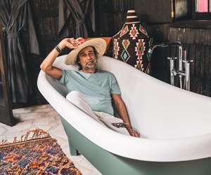 Jordi in bathtub 